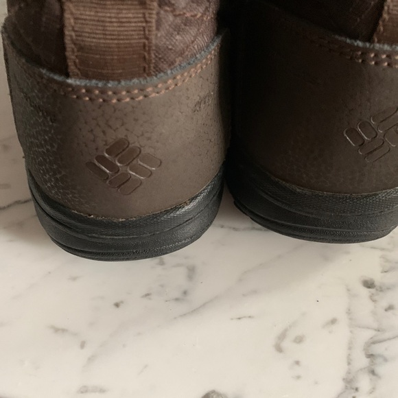 Columbia Waterproof Boots. 8 - Picture 9 of 16